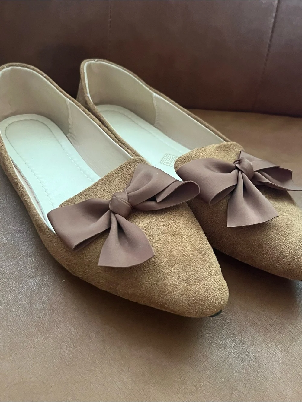 Women’s Ribbon Ballet Flat light Comfortable Shoes Sz 10 Cognac Pointed-Toe